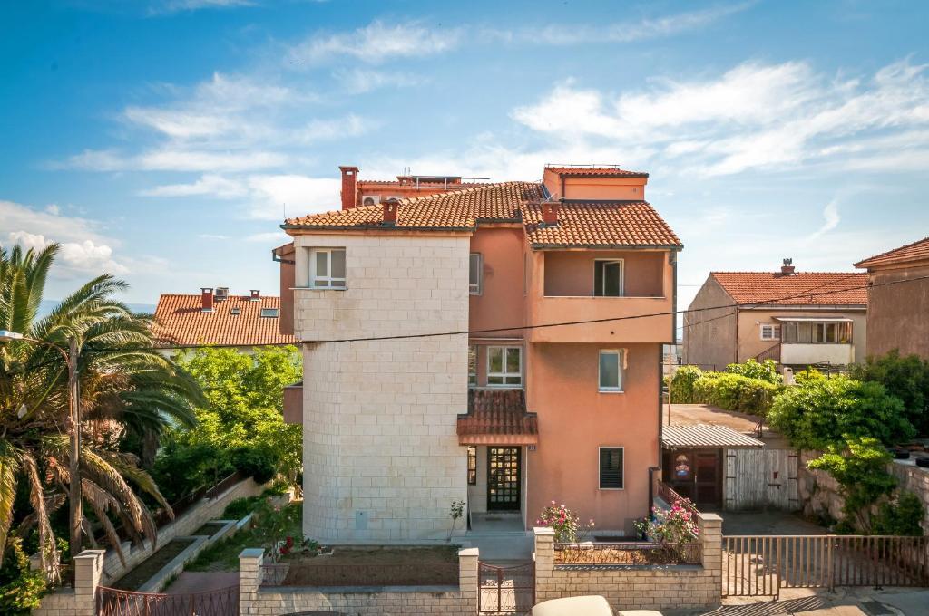 Apartments Zuvela Split Bagian luar foto