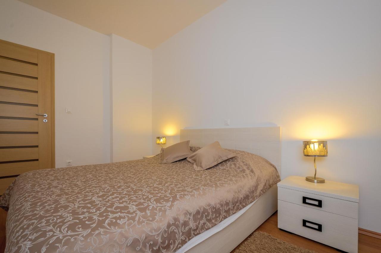 Apartments Zuvela Split Bagian luar foto